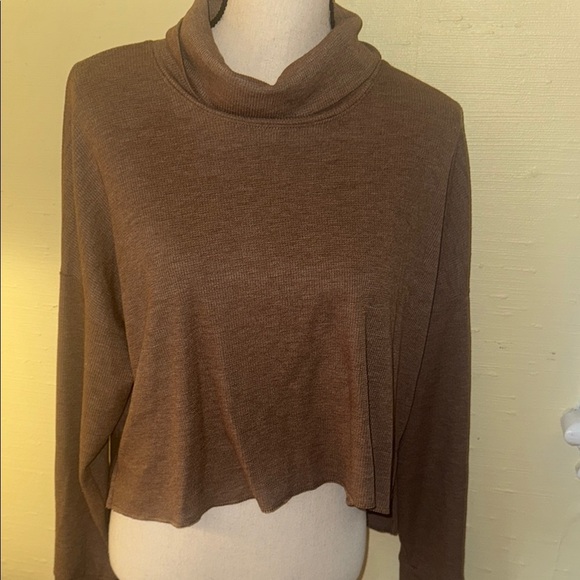 AE| Brown Cowl Neck Sweater - Picture 4 of 6